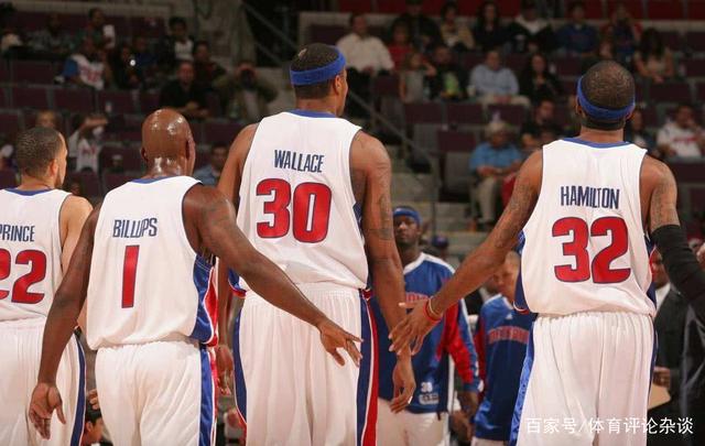 苏超创全国多个标志性第一次：央视转播、启用VAR、名哨执法（苏超实现多项全国里程碑首创：央视转播、引入VAR、名哨执法）