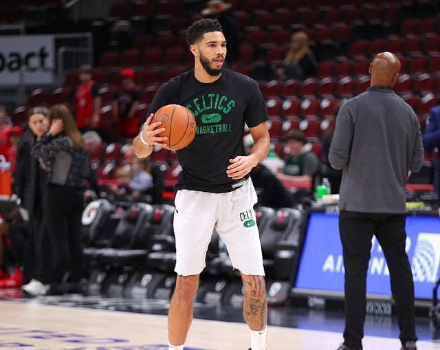 CBA球队战术分析：深圳队防守策略,（CBA战术解读：深圳队的防守体系）