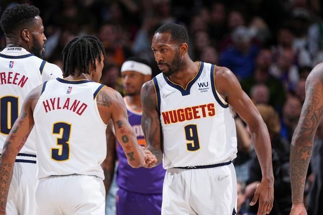 中国最孤独的奥运冠军：夺金后教练离场，几乎无人庆祝，背后原因曝光（中国最孤独的奥运冠军：夺冠瞬间教练离开，庆祝寥寥，原因揭晓）